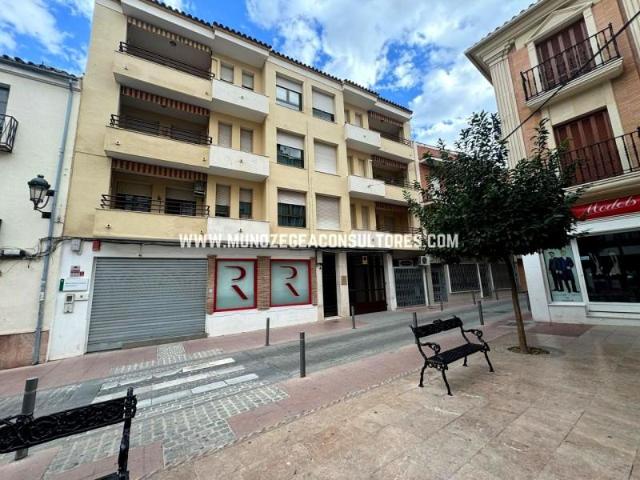 Garaje en alquiler en Zona 2 (Centro y San Francisco), Lucena