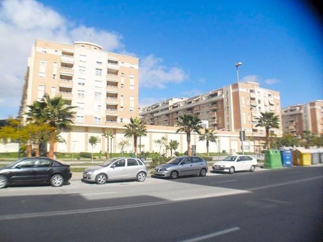 Garaje en alquiler en Málaga, Torre Atalaya