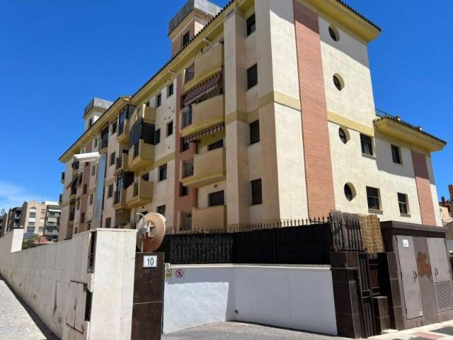 Garaje en alquiler en Málaga, Camino de Antequera