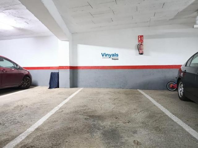 Garaje en alquiler en Peramàs, Mataró