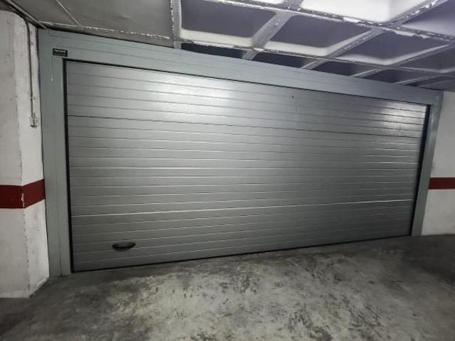 Garaje en alquiler en La Cruz, el Vinalopó Mitjà / El Vinalopó Medio