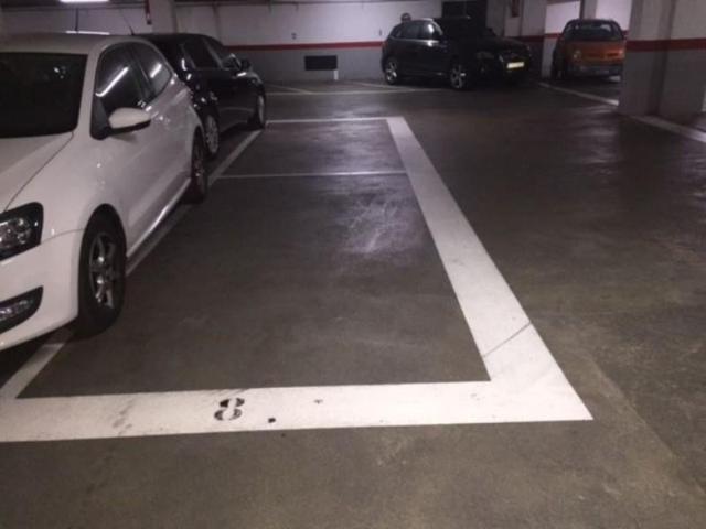 Parking en alquiler en Sabadell, Centre