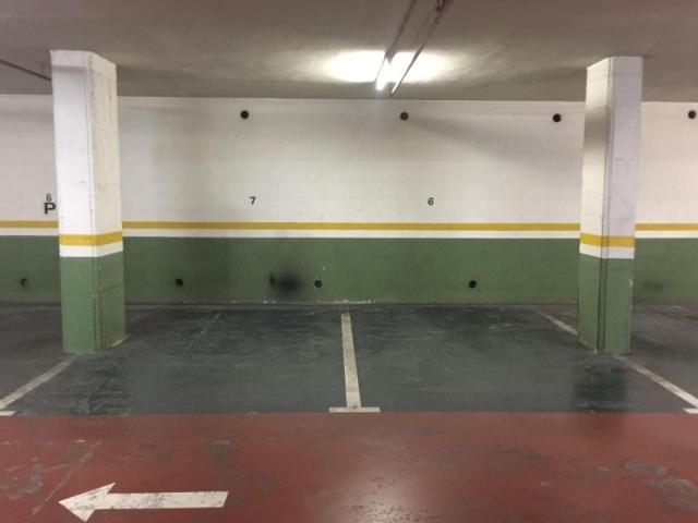 Parking en alquiler en Sabadell, Centre