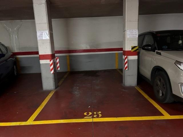 Parking en alquiler en Sabadell, Sant Oleguer