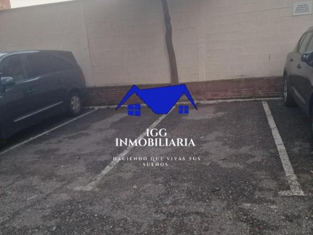 Garaje en alquiler en Nervión, Sevilla