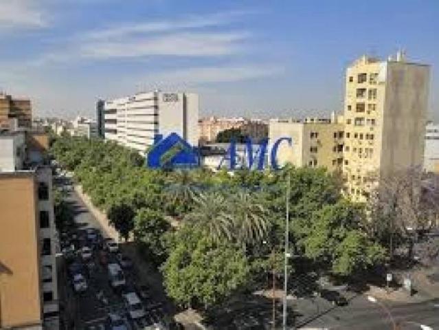 Parking en alquiler en Sevilla, Cerro del Águila