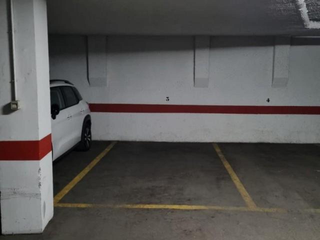 Parking en alquiler en Valencia, la Seu