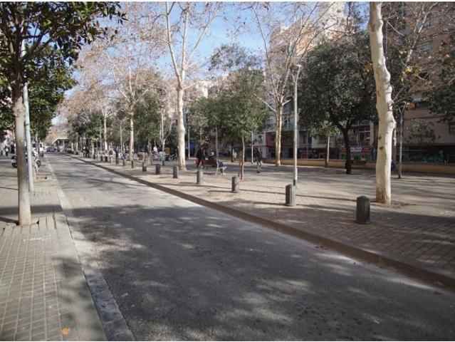 Local Comercial en venta en Nou Barris, Barcelonès