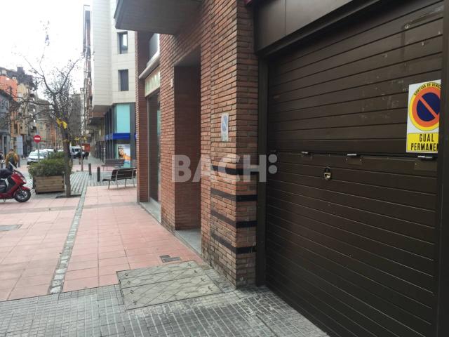 Garaje en alquiler en Vic, Barcelona