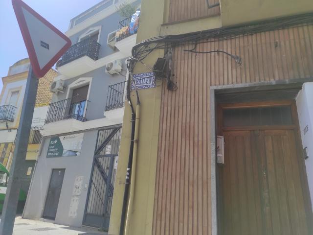 Garaje en venta en Alcalá De Guadaíra, Andalucía