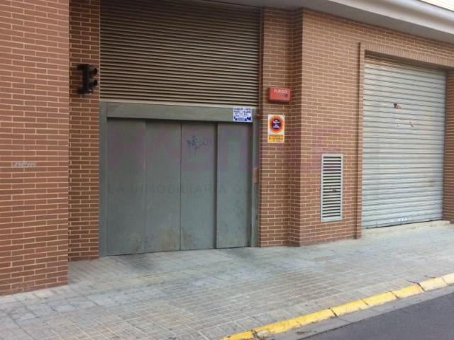 Garaje en alquiler en Catarroja
