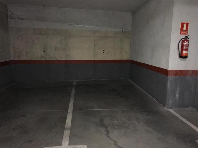Garaje en venta en Madrid, Valdeacederas