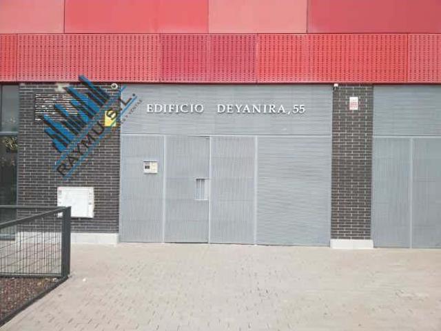 Garaje en venta en San Blas - Canillejas, Madrid