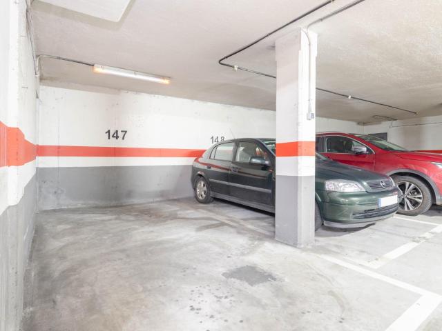 Garaje en venta en Oviedo, Asturias