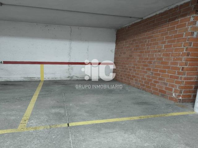 Garaje en venta en Baena, Andalucía