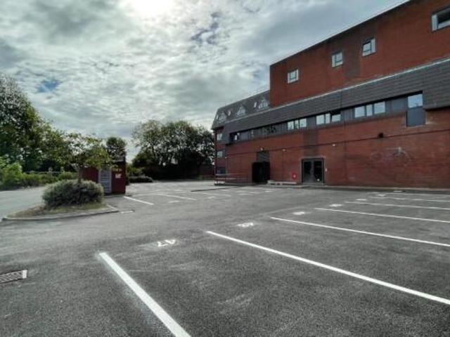 Property for rent in Hoole, Two Mills