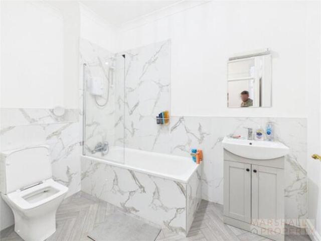 Property for rent in Calderstones