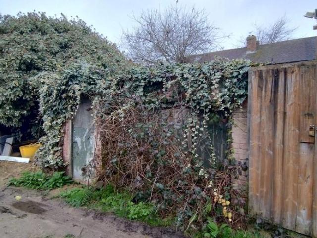 Park Home for sale in London Borough of Hounslow, Feltham
