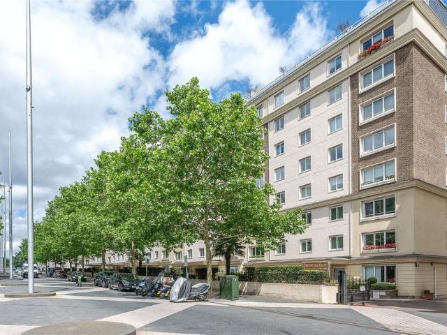 Park Home for sale in Knightsbridge, Greater London