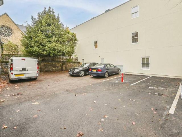 Park Home for sale in Earl's Court, Greater London