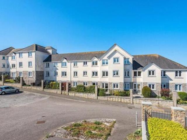 House for sale in Roseworthy, Cornwall