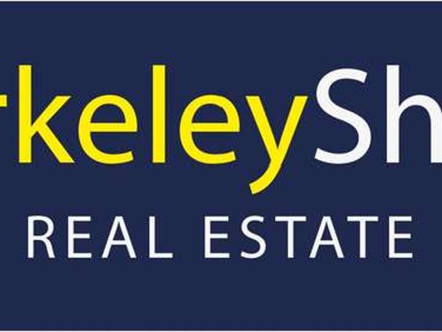 Property for rent in Waterfront, Calderstones