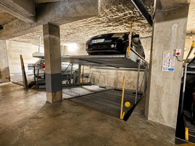 Garage vente à Arrondissement de Toulon, Sanary-sur-mer