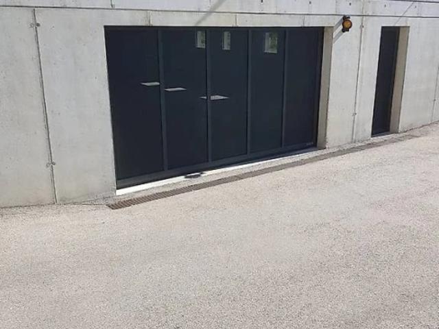 Garage kaufen in Les Geneveys-sur-Coffrane, Val-de-Ruz