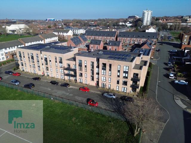 Park Home for rent in Calderstones