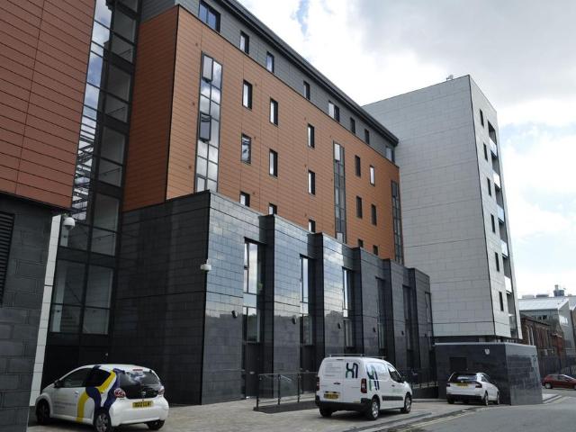 Park Home for rent in Baltic Triangle, Calderstones