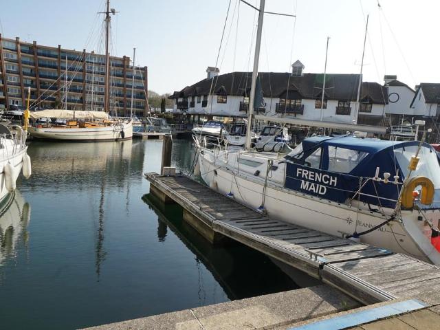 Park Home for rent in Port Solent, City Of Portsmouth