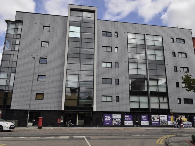 Park Home for rent in Calderstones