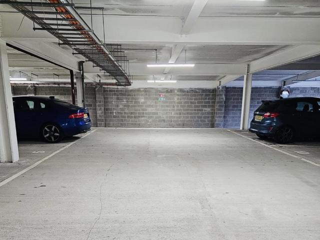 Park Home for rent in Chinatown, Calderstones