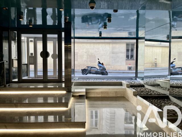 Garage vente à Paris, Île-de-France