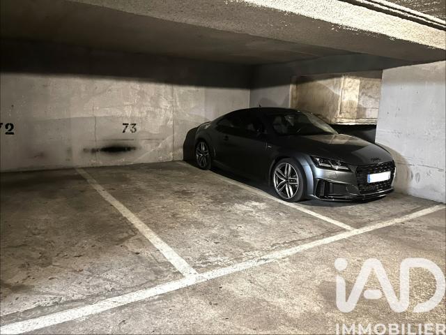 Garage vente à Paris, Île-de-France