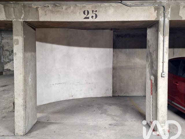 Garage vente à Paris, Île-de-France