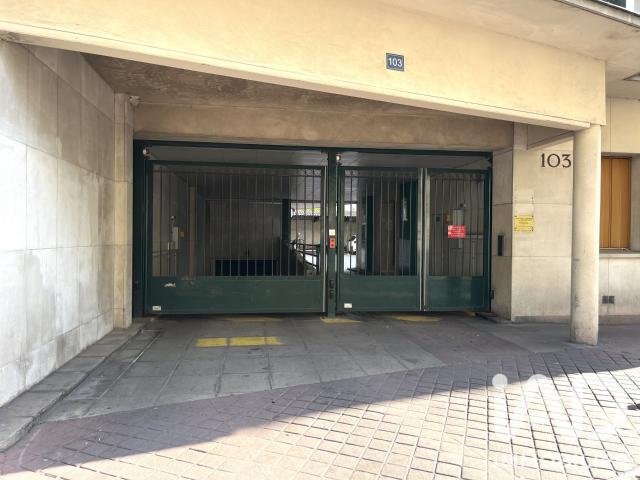 Garage vente à Quartier Portes de Montrouge, Montrouge