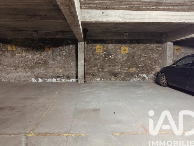 Garage vente à Paris, Île-de-France