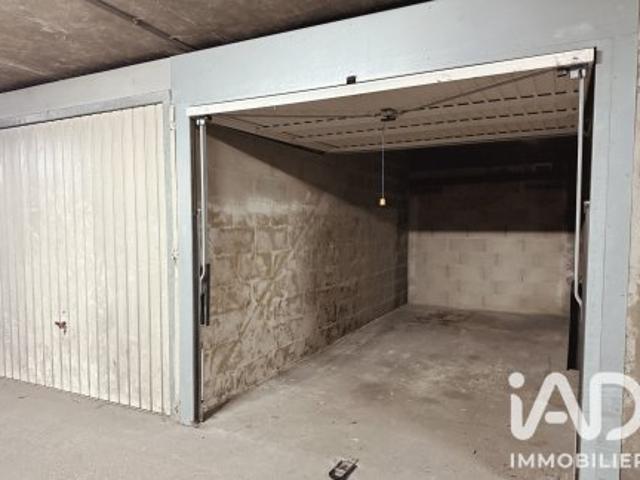 Garage vente à Paris, Île-de-France