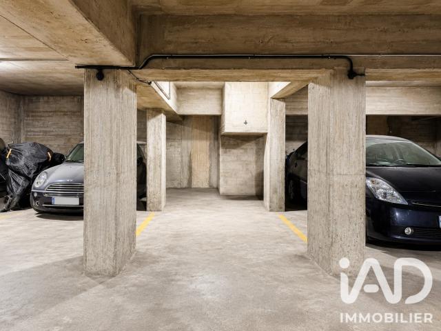 Garage vente à Paris 6e Arrondissement, Paris