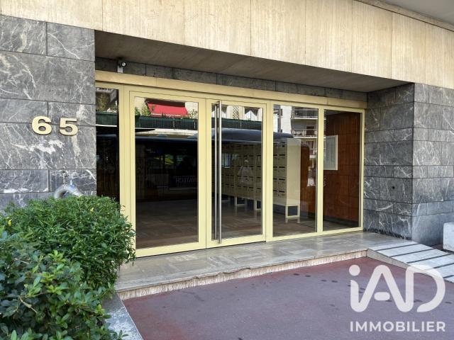 Garage vente à Paris, Île-de-France