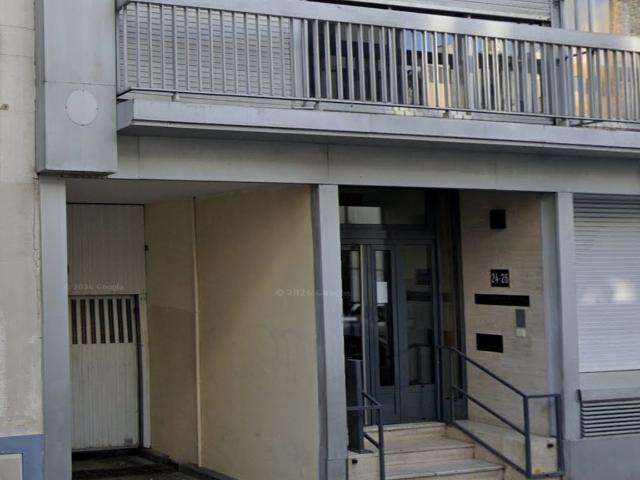 Garage vente à Paris, Île-de-France