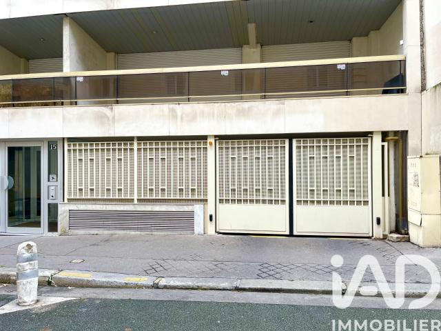 Garage vente à Paris, Île-de-France