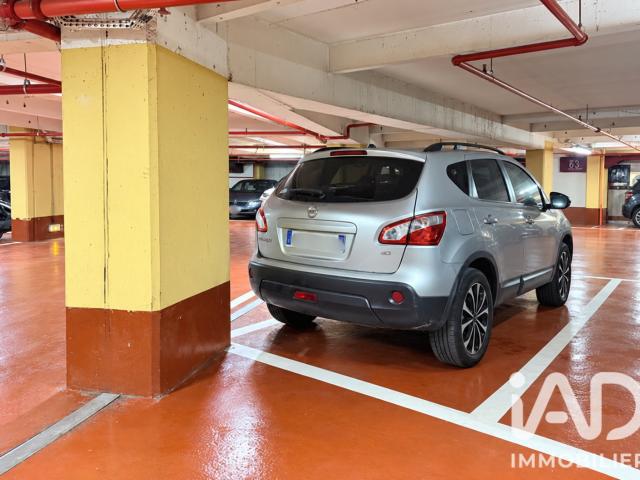 Garage vente à Paris, Île-de-France