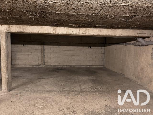 Garage vente à Paris, Île-de-France