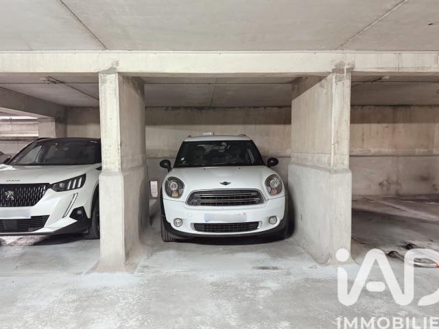 Garage vente à Paris, Île-de-France