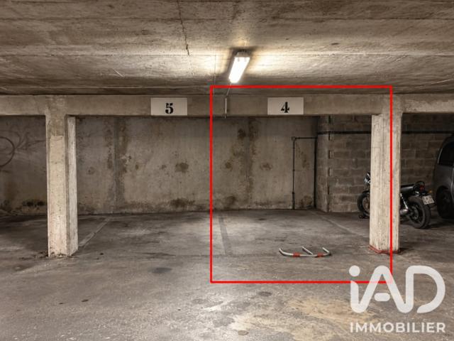 Garage vente à Paris, Île-de-France