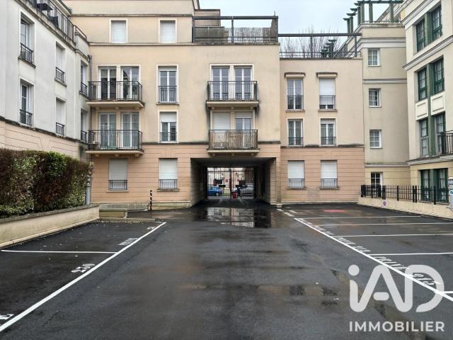 Garage vente à Serris, Seine-et-Marne
