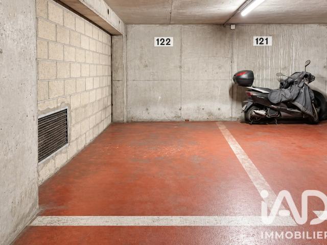 Garage vente à Paris, Île-de-France