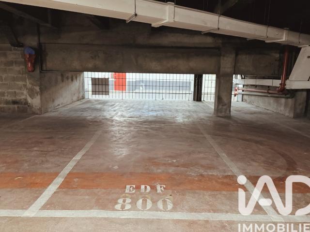 Garage vente à Paris, Île-de-France